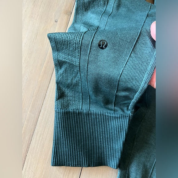 Lululemon Compression Leggings Size 8 - Picture 2 of 5